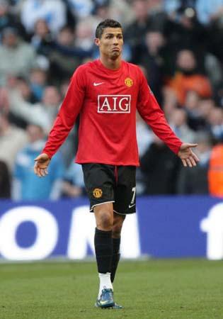 一场0：0让邵佳一收获最大发现 国足新门神诞生 3老将可以退役了（0-0一役让邵佳一有重大收获：国足新门神横空出世，三名老将该退役了）