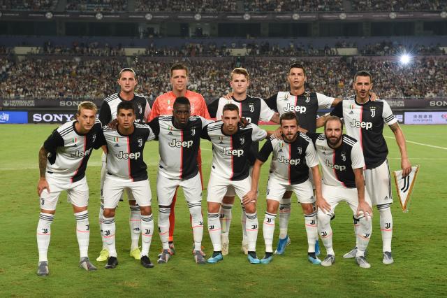 本赛季第三次当选！索博斯洛伊获评利物浦11月最佳球员（索博斯洛伊荣膺利物浦11月最佳，赛季第三次当选）