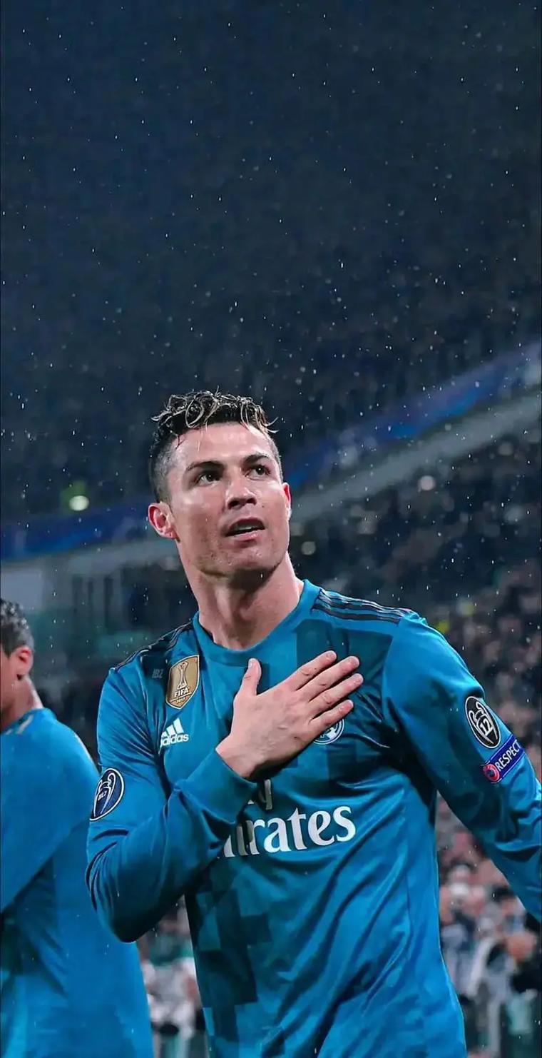 记者：孔蒂想回尤文，已经与基耶利尼进行初步接触（记者称孔蒂有意回归尤文，已与基耶利尼初步沟通）