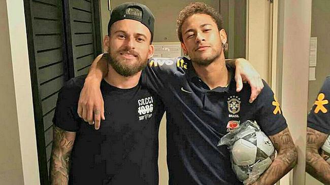 塞内加尔非洲杯大名单：雅克松、马内、海港旧将恩迪亚耶在列（塞内加尔公布非洲杯名单：马内、雅克松及前海港球员恩迪亚耶入选）