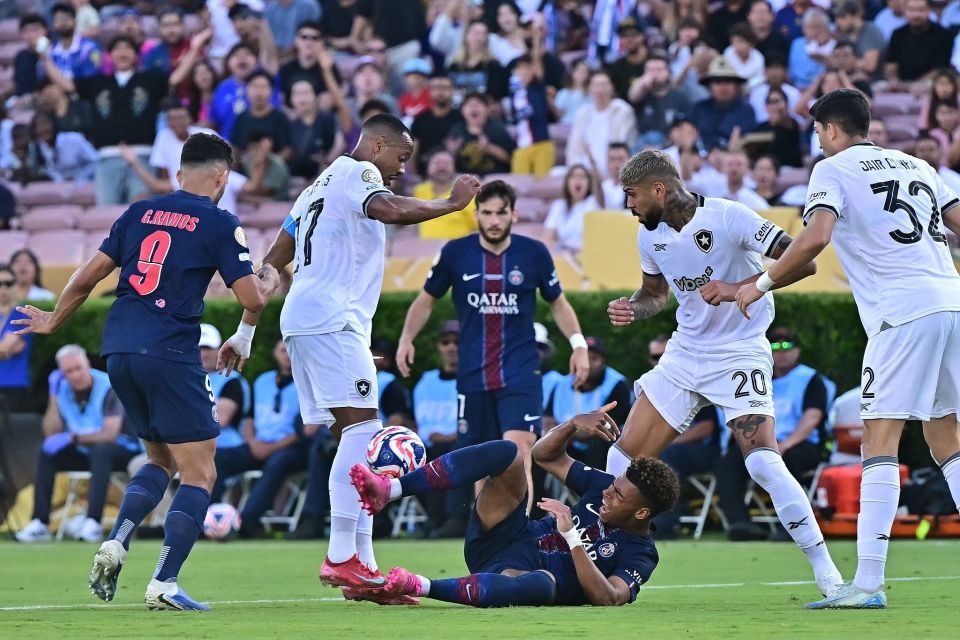 索默：我会弹吉他和钢琴；退役后我应该不当教练，压力太大了（索默自称会弹吉他与钢琴：退役后不考虑执教，压力太大）