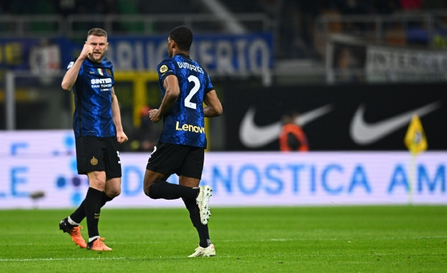 中国人寿客户探秘CBA俱乐部是怎样的体验？（中国人寿客户走进CBA俱乐部，究竟是什么体验？）